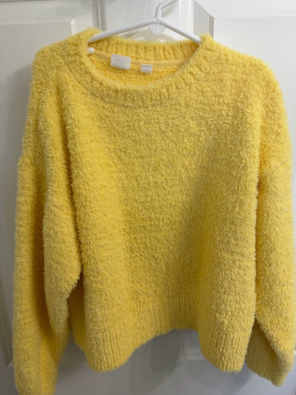 Gap kids Cozy Fuzzy Yellow SOFT sweater - Sz M - Picture 5 of 6
